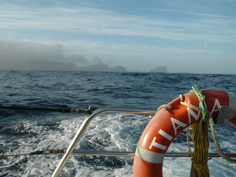 Southern Spirit,  Rob Fenwick,s story about his 2011 voyage to the NZ Sub Antarctic, written for Kia Ora, air NZ inflight Magazine